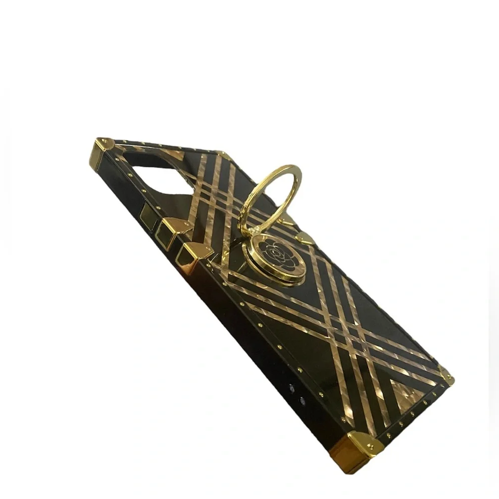 iPhone case - Picture 2 of 4